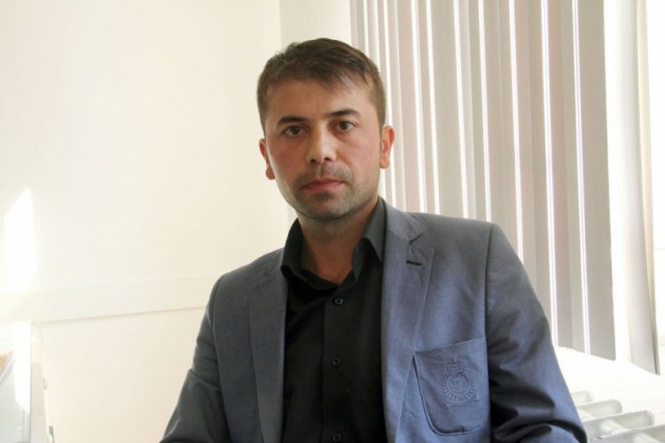 5 yıl &ouml;nce de okul m&uuml;d&uuml;r&uuml;ne saldırmış