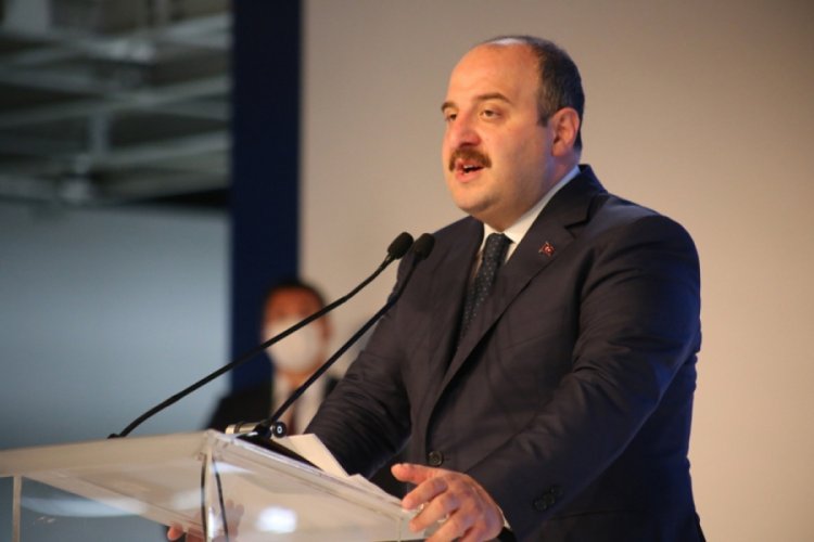 Bakan Varank'tan o g&ouml;r&uuml;nt&uuml;ye tepki: "Her şeyi hak ediyorlar"