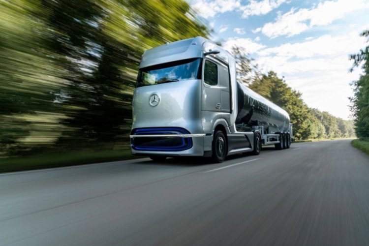 Hidrojenle &ccedil;alışan TIR, 2023'te m&uuml;şterilere sunulacak