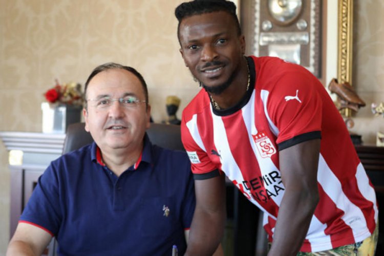 Sivasspor, Kayode'yi transfer etti