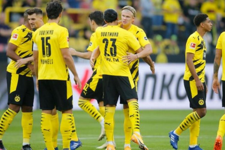 Borussia Dortmund, Bundesliga'ya 3 puanla başladı
