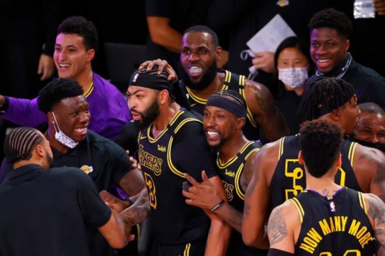 Lakers, son saniye basketiyle NBA Batı finalinde 2-0 &ouml;ne ge&ccedil;ti