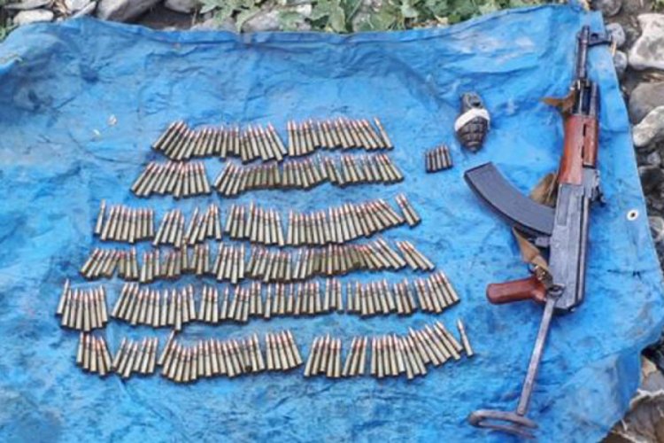 PKK'lı ter&ouml;ristlere ait silah ve m&uuml;himmat ele ge&ccedil;ti