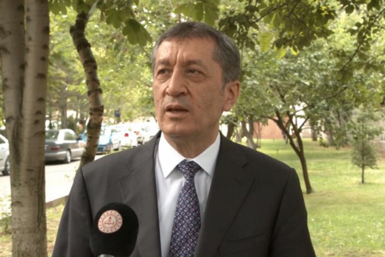 Bakan Sel&ccedil;uk'tan veli ve &ouml;ğretmenlere &ccedil;ağrı