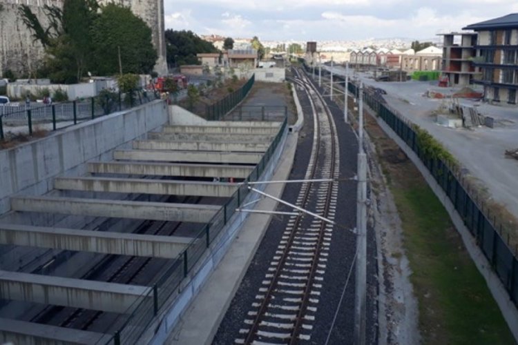Marmaray'da seferler ge&ccedil;ici olarak durduruldu