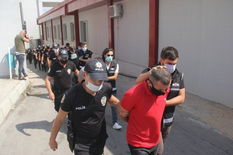 Adana'da su&ccedil; &ouml;rg&uuml;t&uuml;ne 13 tutuklama
