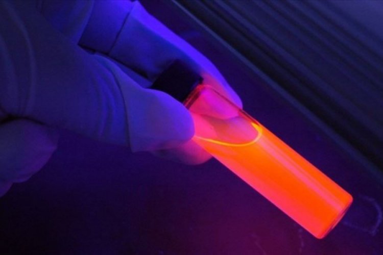 Japonya'da Covid-19'u yok edecek ultraviyole ışın yayan cihaz geliştirildi