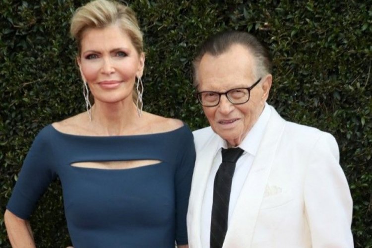 Larry King'in boşanmak &uuml;zere olduğu eşi aylık 33 bin dolar nafaka istiyor