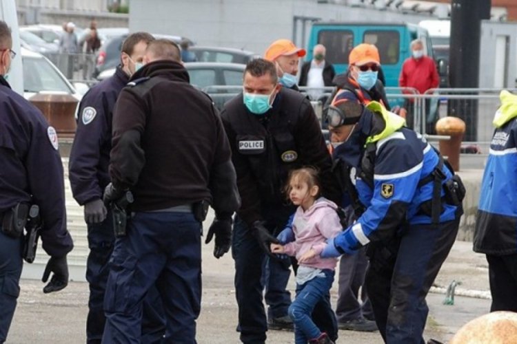 Fransa'da mahkeme m&uuml;ltecilere gıda yardımı yasağını onayladı