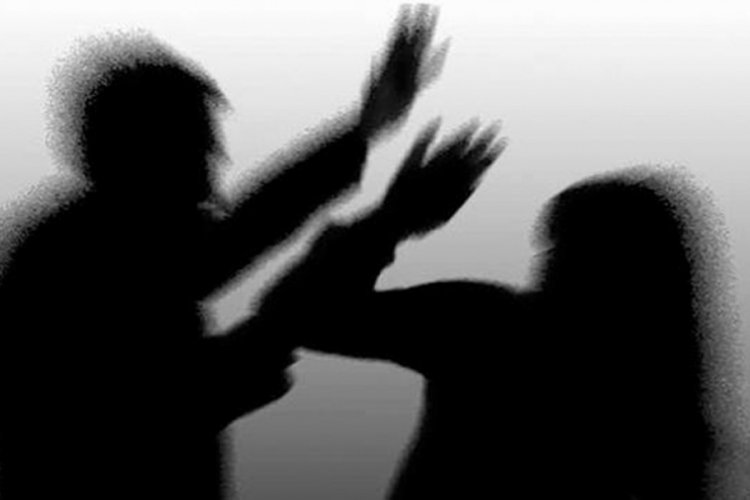 Kadına şiddeti &ouml;nlemek i&ccedil;in 18 pilot ilde &ccedil;alışma başlatıldı