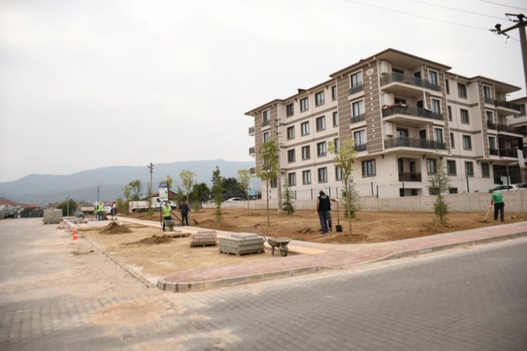 Bursa Yenicek&ouml;y Mahallesinde otopark yapımı s&uuml;r&uuml;yor