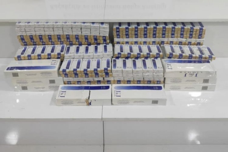 Sınır kapısında bin 250 paket ka&ccedil;ak sigara ele ge&ccedil;irildi