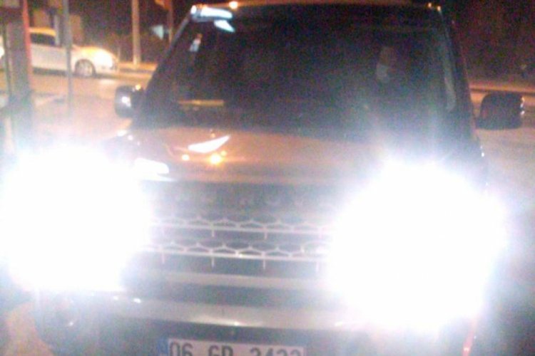 İzmir'den &ccedil;aldığı l&uuml;ks ara&ccedil; ile Manisa'da yakalandı