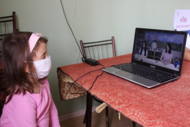 Bursa'da uzaktan eğitim için köye sınırsız internet bağlattı, kahve okula dönüştü