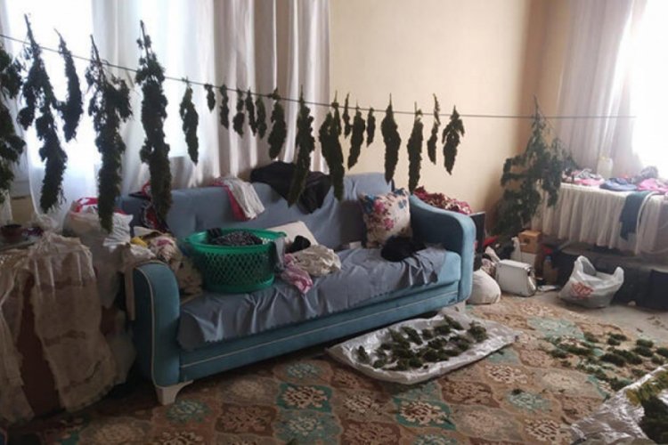 Evinde uyuşturucu imal eden ş&uuml;pheli yakalandı