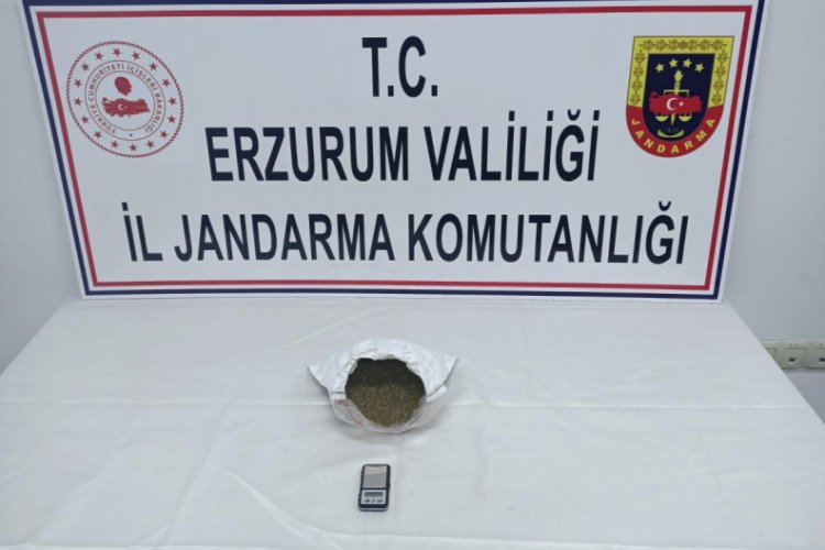 Evinde 377 gram toz esrar bulunan şahıs ceza evine g&ouml;nderildi