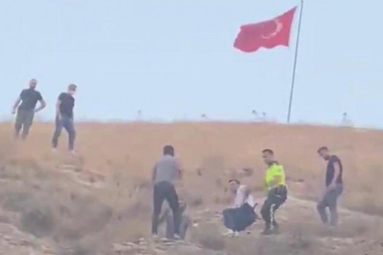 T&uuml;rk bayrağını indirmeye &ccedil;alışan kişi tutuklandı