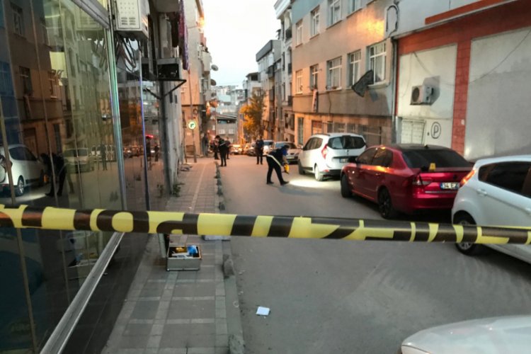 Bayrampaşa'da silahlı kovalamaca: 1 yaralı