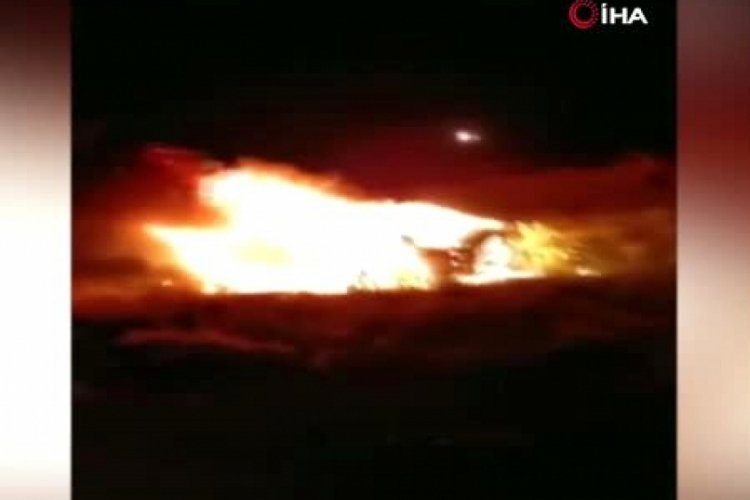 Pakistan'da yolcu minib&uuml;s&uuml; alev topuna d&ouml;nd&uuml;: 13 &ouml;l&uuml;