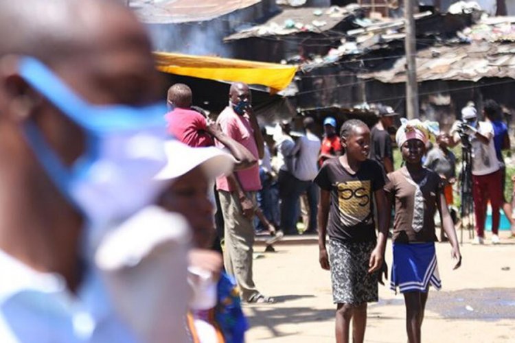 Kenya'da Kovid-19 tedbirleri kapsamında kapanan okullar a&ccedil;ılıyor