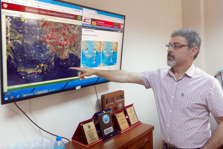 S&ouml;zbilir: Ege'de 7 b&uuml;y&uuml;kl&uuml;ğ&uuml;nde olası depremler tsunami yaratabilir