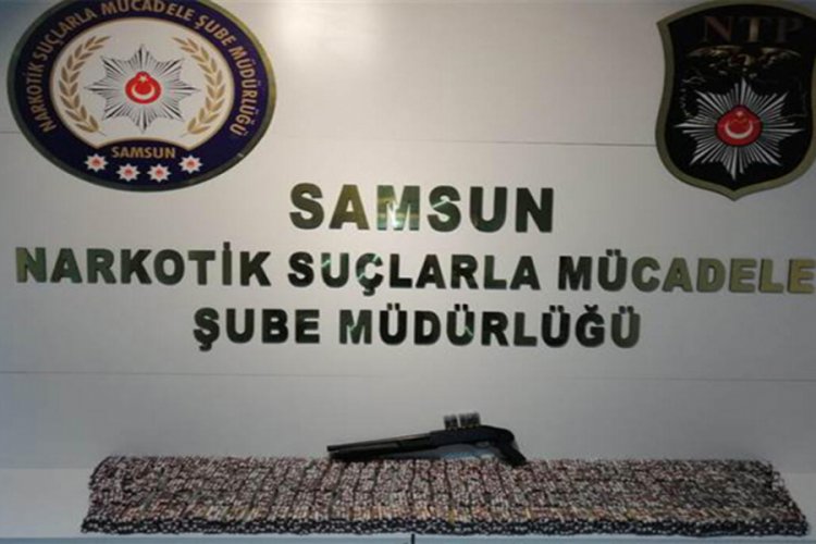 425 bin TL'lik uyuşturucu operasyonu: 5 g&ouml;zaltı