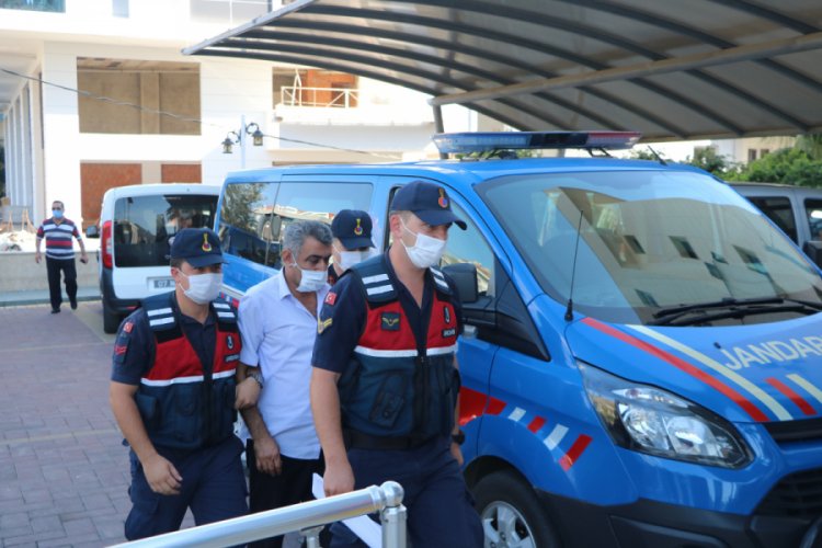 Antalya'nın restoranında sahte i&ccedil;kiyle yakalanan ş&uuml;pheli tutuklandı