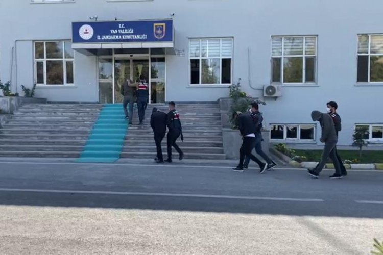 Van merkezli 5 ilde ter&ouml;r operasyonu: 6 g&ouml;zaltı