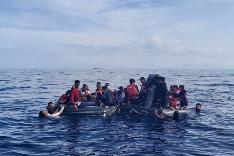 İzmir'de 78 düzensiz göçmen kurtarıldı