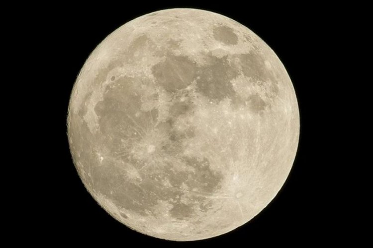 NASA, Ay y&uuml;zeyine 4G teknolojisi kuracak