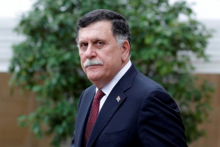 Serrac, Adalet Bakanı'nın komisyondaki görevlerine son verdi
