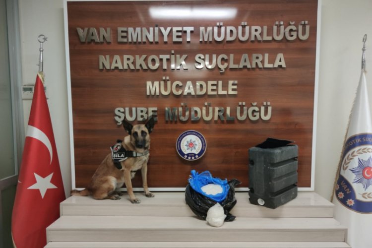 Van'da 'Şila'lı aramada 7 kilo uyuşturucu ele ge&ccedil;irildi