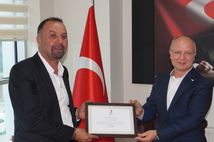 Bursa'da Kızılay bağış&ccedil;ılarından eğitime destek