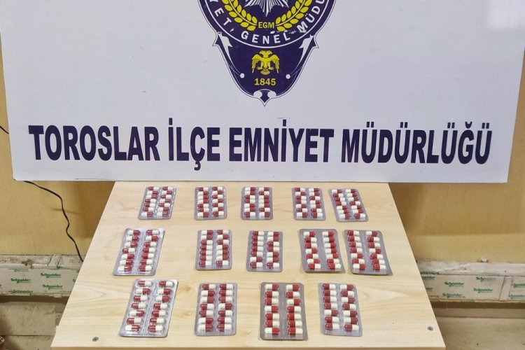 Bir evde 196 adet uyuşturucu hap ele ge&ccedil;irildi