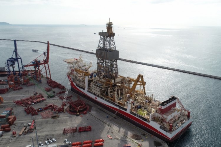 Kanuni sondaj gemisinin platform s&ouml;k&uuml;m &ccedil;alışmaları başladı