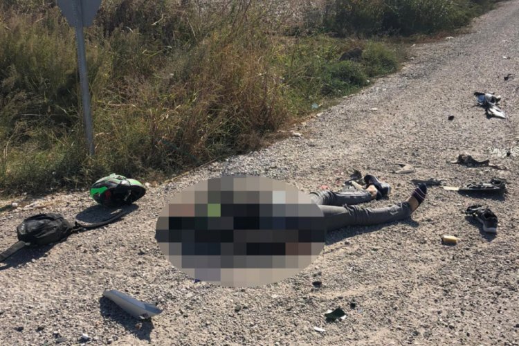 Kamyona &ccedil;arpan motosikletli s&uuml;r&uuml;c&uuml; hayatını kaybetti