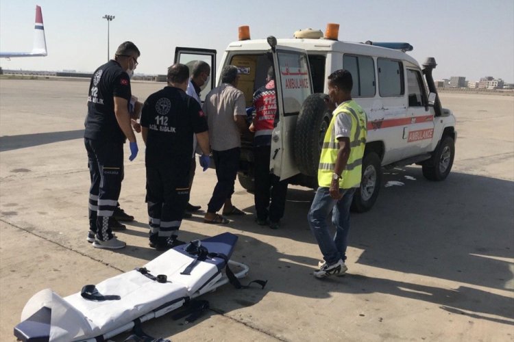 Yemen'de silahlı saldırıya uğrayan Türk Kızılay yetkilisi ambulans uçakla Türkiye'ye getirildi