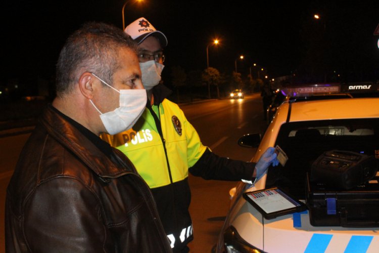 Alkol denetimlerinde 158 ara&ccedil; s&uuml;r&uuml;c&uuml;s&uuml;ne 137 bin 781 lira ceza
