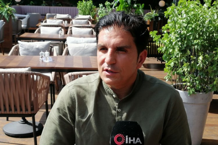 Kenan Ko&ccedil;ak: "T&uuml;rkiye'den teklifler zaman zaman geliyor, bu da beni gururlandırıyor"