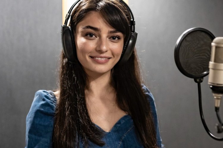Arıza'nın Halide'si Ayça Ayşin Turan'dan sürpriz şarkı