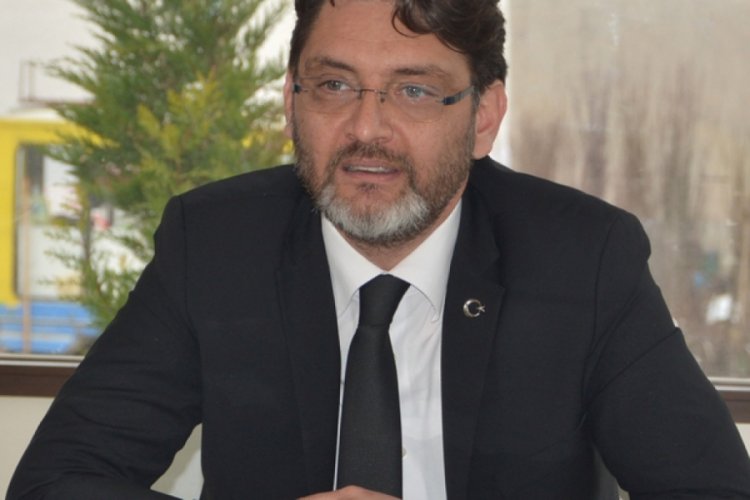 Belediye başkanının kullandığı otomobille &ccedil;arpışan bisikletli turist &ouml;ld&uuml;