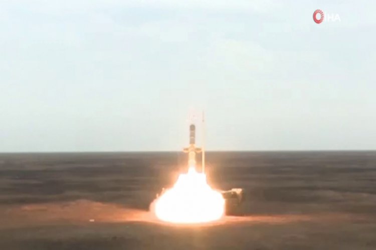 Rusya modernize ettiği S-300'lerle balistik f&uuml;ze tatbikatı yaptı