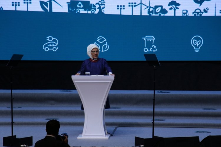 Emine Erdoğan Sıfır Atık ve Belediyeler Kongre ve &Ouml;d&uuml;l T&ouml;renine katıldı