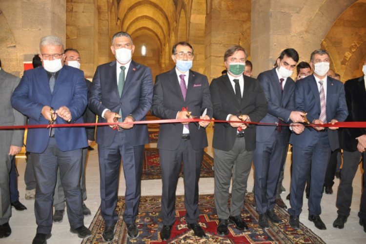 "Tuz G&ouml;l&uuml;'ndeki tabiatın yeniden canlanmasına da şahitlik ediyoruz"