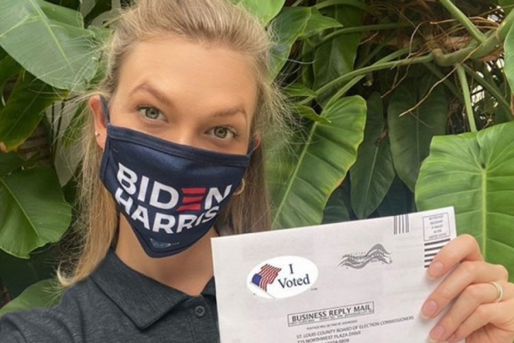 Karlie Kloss, Joe Biden'a oy verdiğini a&ccedil;ıkladı