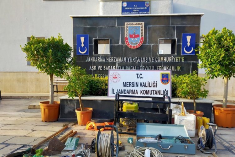 Ka&ccedil;ak kazı yapan ş&uuml;pheliler &ccedil;adırda yakalandı