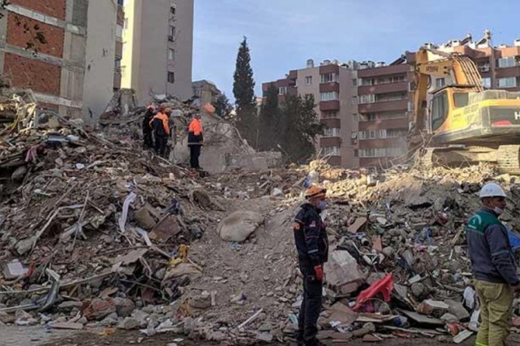 Yılmaz Erbek Apartmanı'nda arama kurtarma &ccedil;alışmaları sona erdi