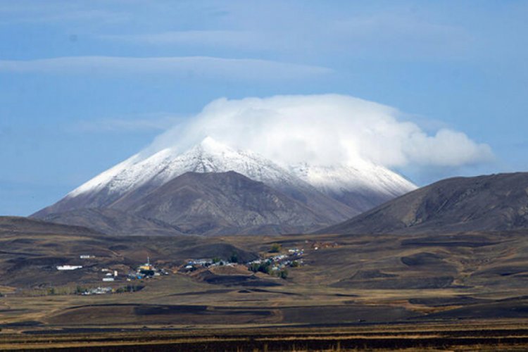 Erzurum ve Ağrı'nın yüksek kesimleri karla kaplandı