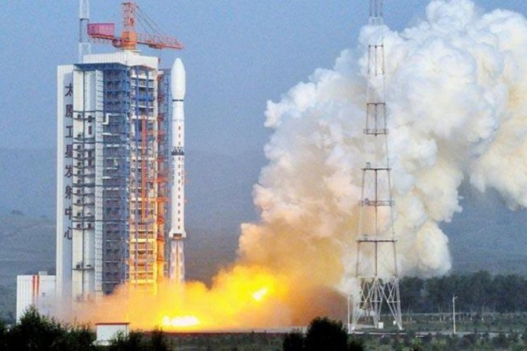Çin dünyanın ilk 6G test uydusunu uzaya gönderdi