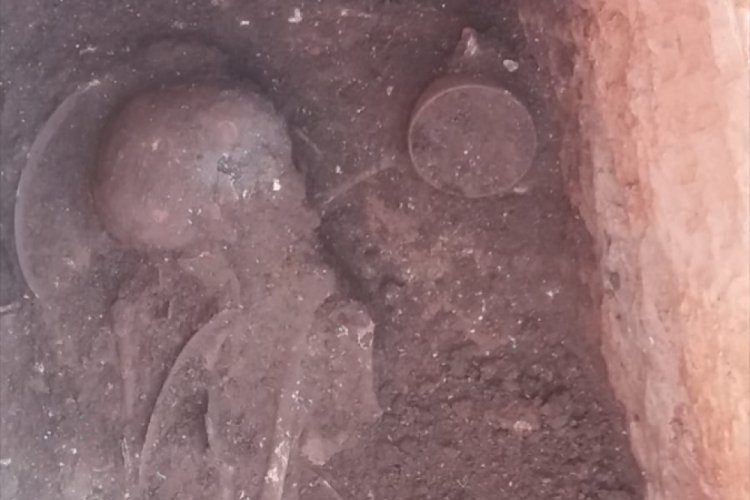 1500 yıllık insan iskeleti bulundu